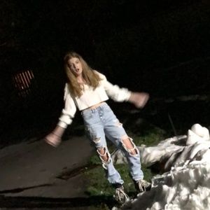 Meet your Posher, Ava